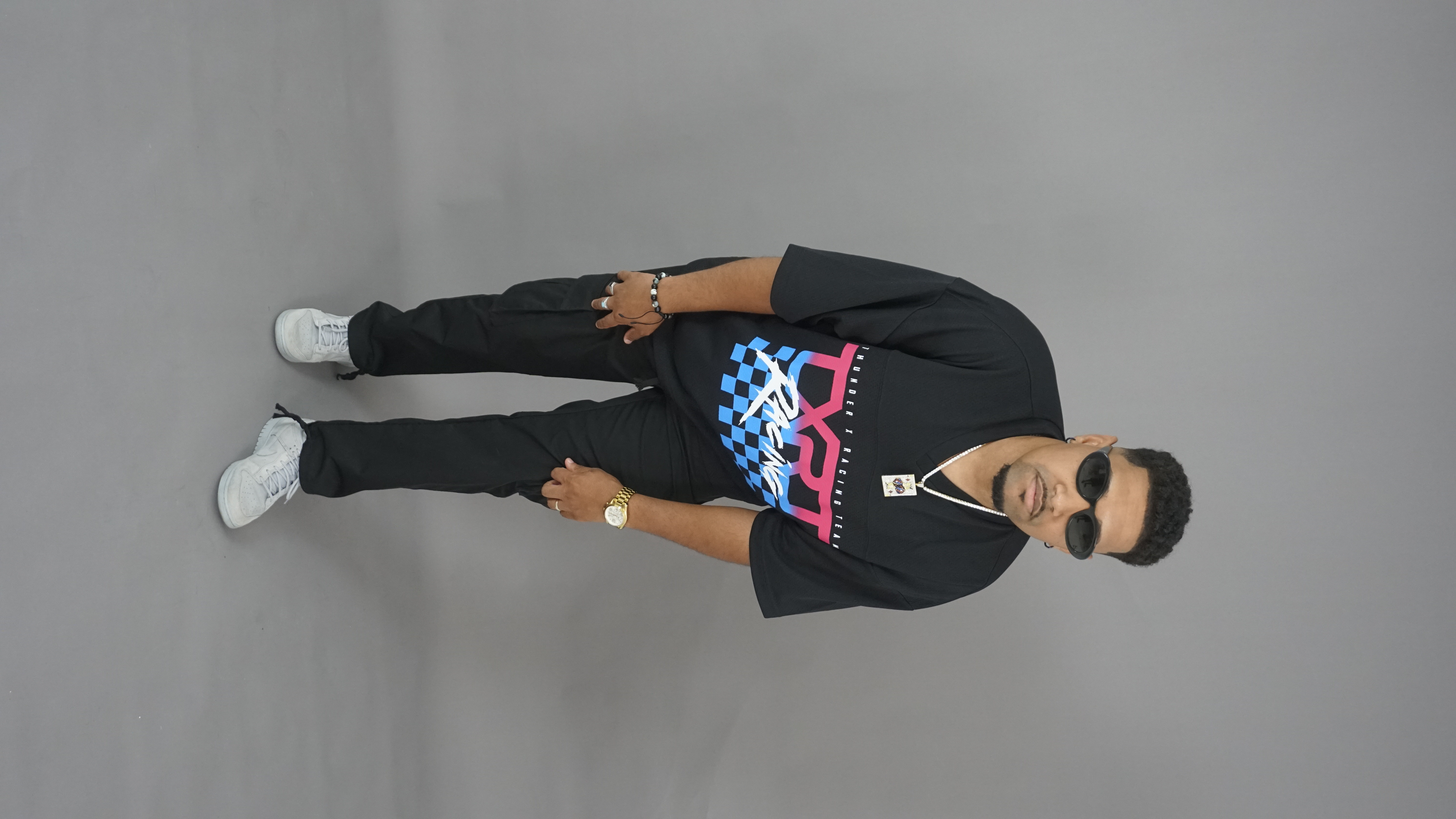 Ridibeatz in a professional music production setup for trap and R&B projects.